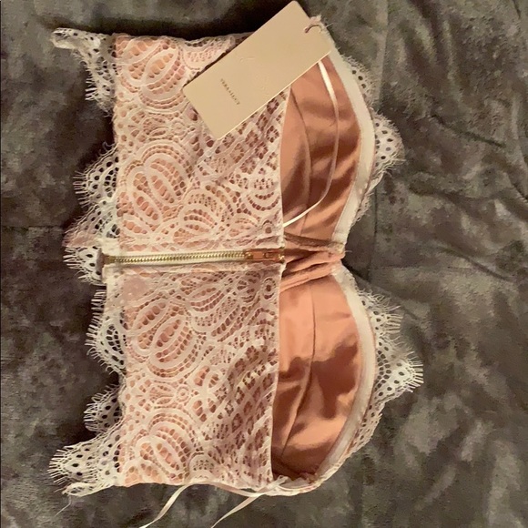 Crop top - Picture 2 of 2